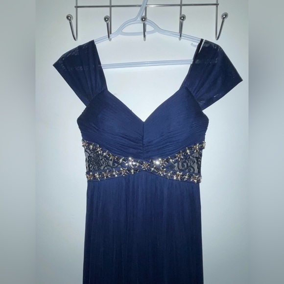 Decode Prom/Evening Dress - Picture 2 of 4